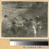 藏品(緬北戰鬥：龍陵之役重機鎗掩護步兵前進)的圖片